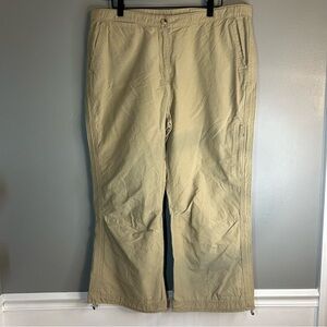 Woolrich Women’s Khaki Cropped Pants, Sz 16, Capris